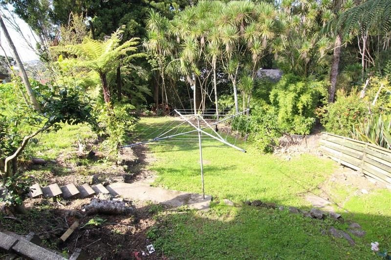 40 West Lynn Road, Titirangi, Auckland - Carousel 2