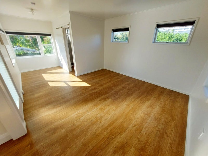 119 Pembroke Street, Hamilton Lake, Hamilton - Carousel 2