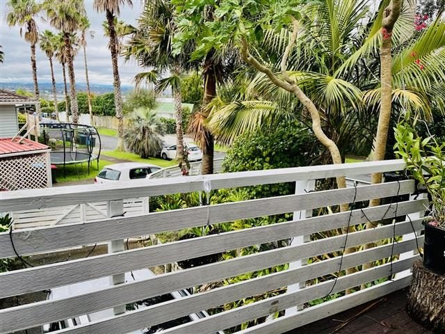 10 Abraham Place, Saint Johns, Auckland - Carousel 2