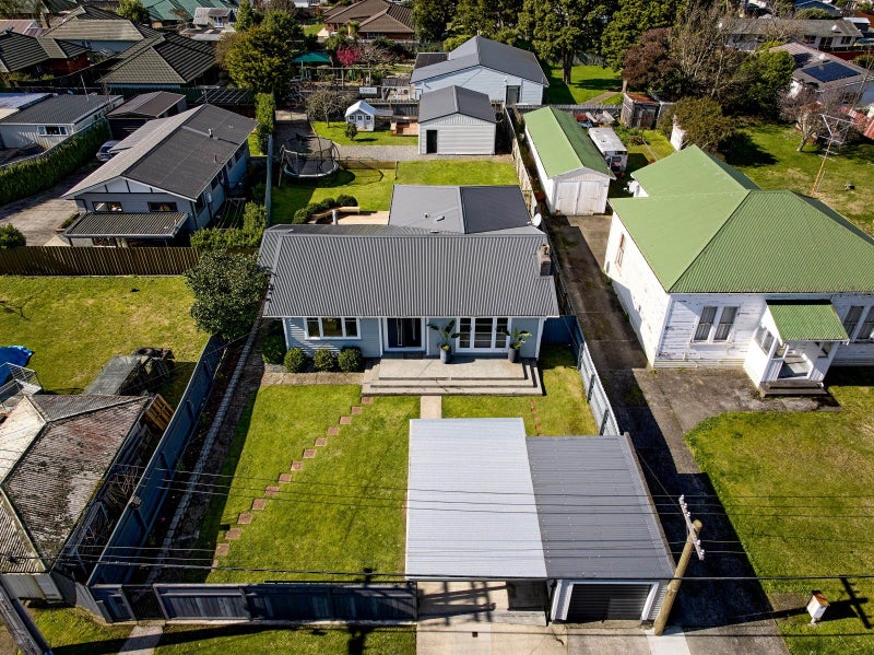 3 Montgomery Crescent, Clouston Park, Upper Hutt - Carousel 1