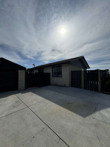 128A Inwoods Close, Parklands, Christchurch - Carousel 1