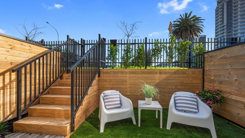 7/27 Bracken Avenue, Takapuna, Auckland - Carousel 36