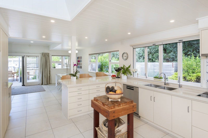 19 Waimata Road, Whataupoko, Gisborne - Carousel 2