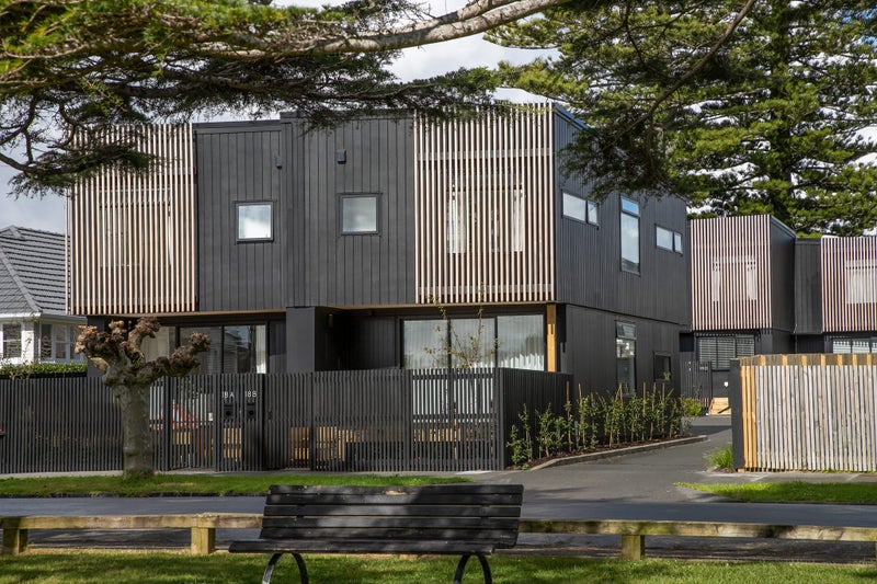 18B Walker Road, Point Chevalier, Auckland - Carousel 1