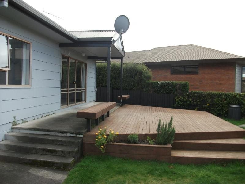 1/6 Shera Street, Acacia Bay, Taupō - Carousel 1