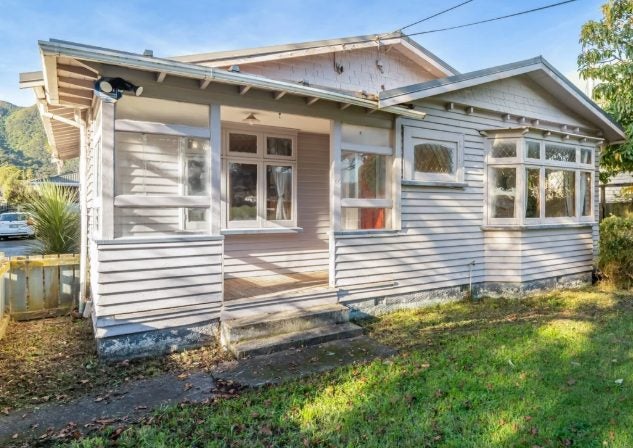 50 Brook Street, Waterloo, Lower Hutt - Carousel 2