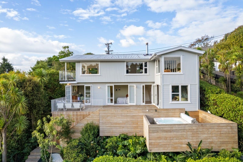 44 Grampian Road, St Heliers, Auckland - Carousel 1