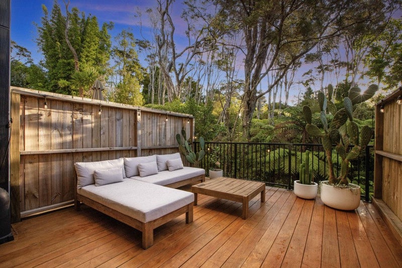 33 Tokai Place, Glen Eden, Auckland - Carousel 1