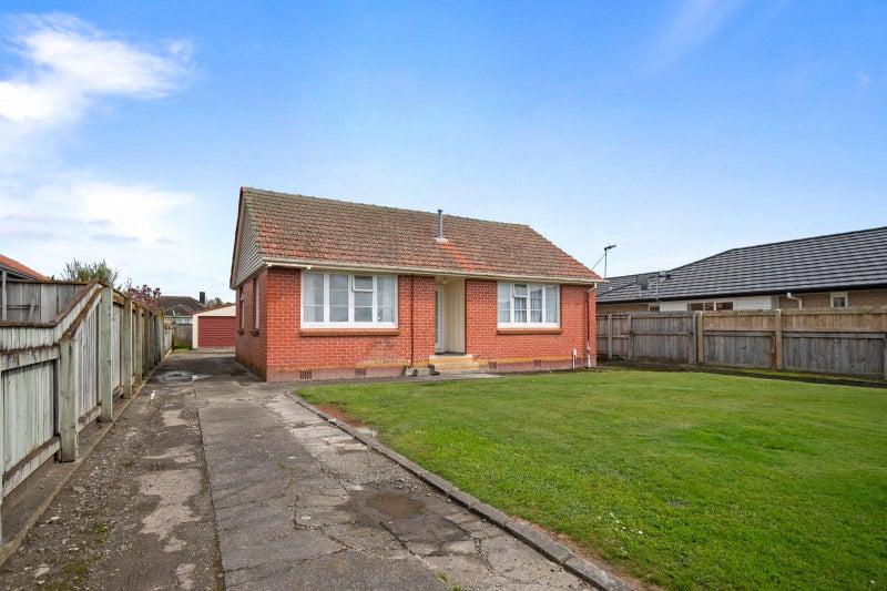 80 Vogel Street, Roslyn, Palmerston North - Carousel 1