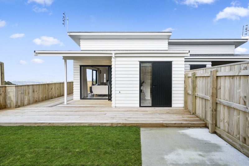 4/18A Cathie Place, Karori, Wellington - Carousel 1