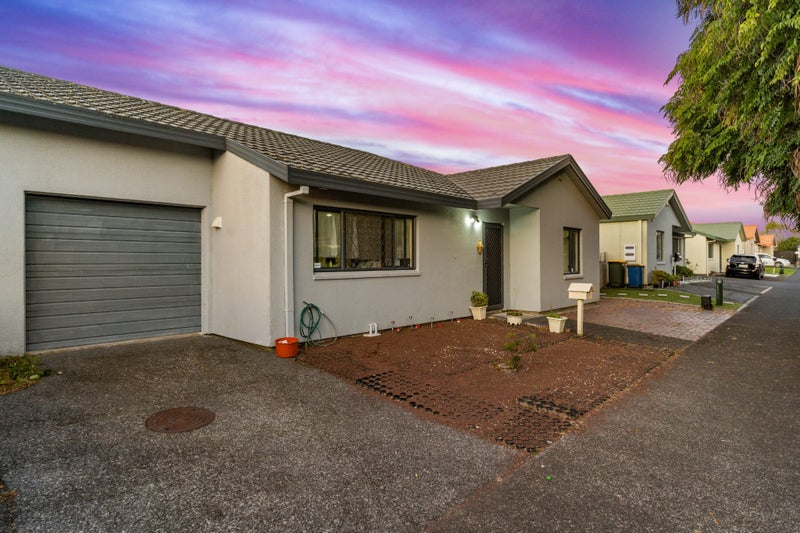 11E Sturges Road, Henderson, Auckland - Carousel 1
