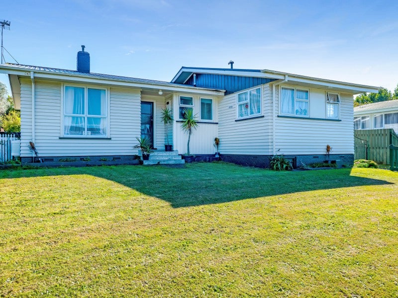 66 Endeavour Street, Marfell, New Plymouth - Carousel 1