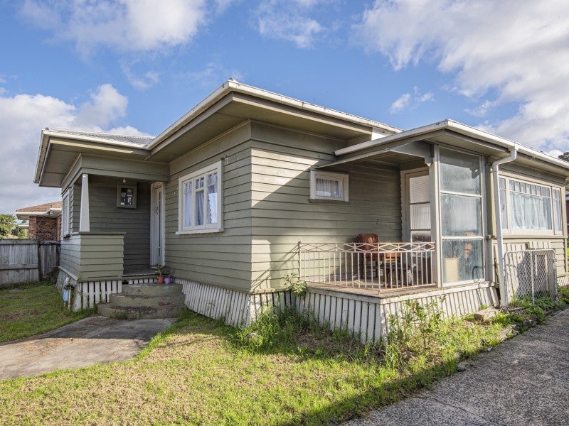 11A Selwyn Avenue, Kensington, Whangarei - Carousel 1