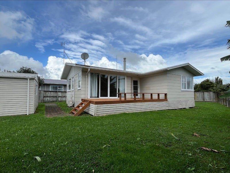 39 Lilac Street, Melville, Hamilton - Carousel 2
