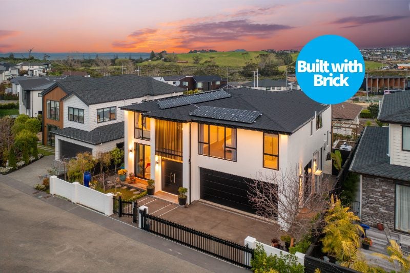 7 Hopetea Street, Long Bay, Auckland - Carousel 1