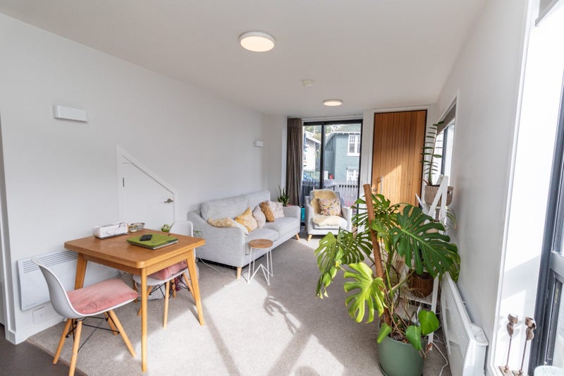 2/17 Nairn Street, Mount Cook, Wellington - Carousel 2