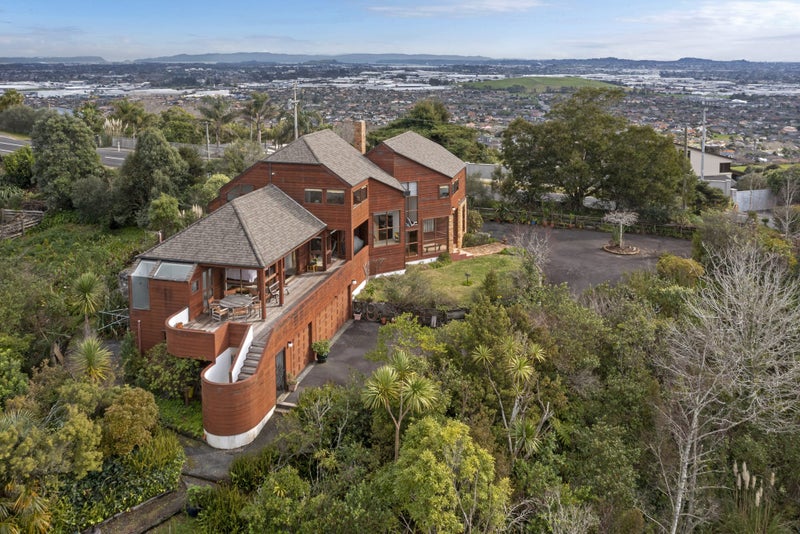 119 Point View Drive, East Tamaki Heights, Auckland - Carousel 1