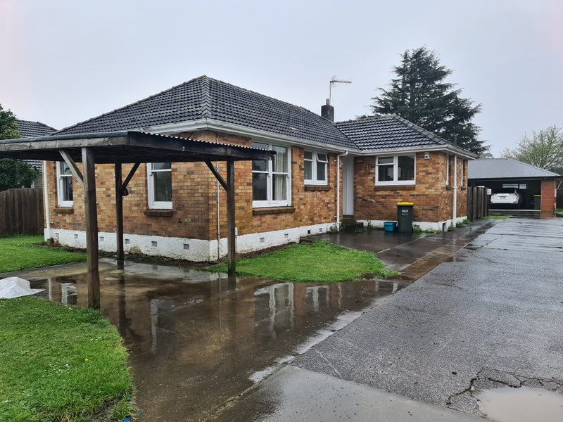 7 Slim Street, Bader, Hamilton - Carousel 1