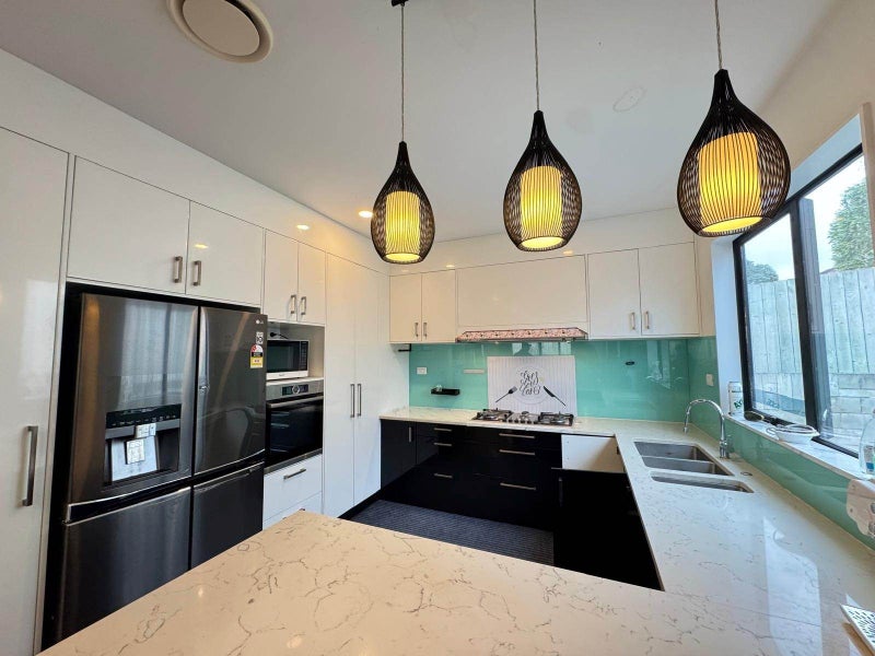 12A Namata Road, Onehunga, Auckland - Carousel 1