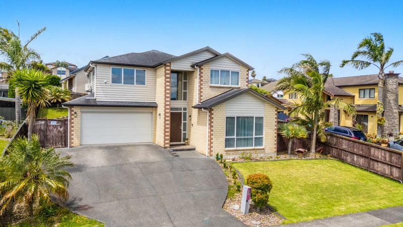 51 Mt Lebanon Crescent, The Gardens, Auckland - Carousel 1