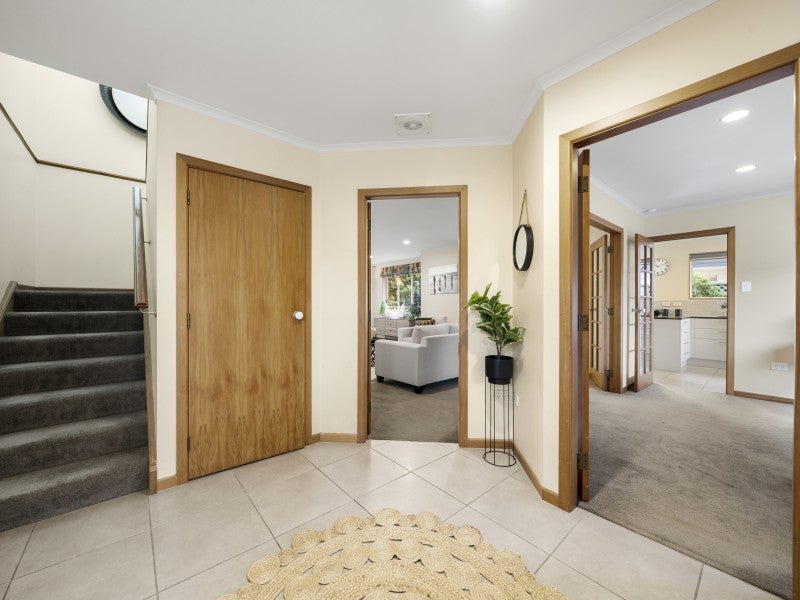 1/10 Military Road, Boulcott, Lower Hutt - Carousel 2