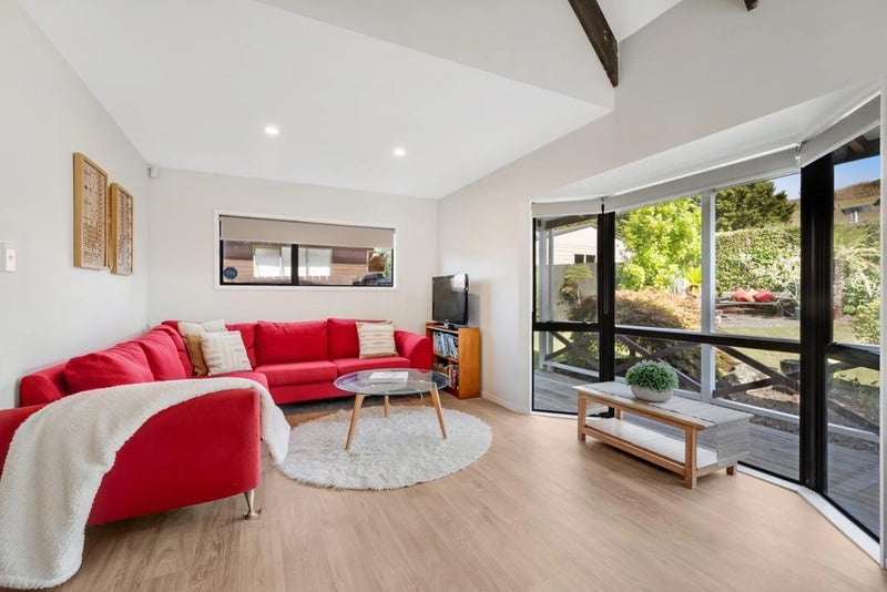 169 Gills Road, Half Moon Bay, Auckland - Carousel 1