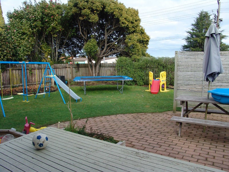 89 Pohutukawa Drive, Pukete, Hamilton - Carousel 2