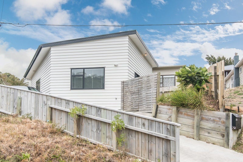 43D Dominion Park Street, Johnsonville, Wellington - Carousel 2