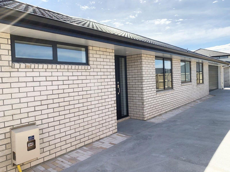 11 Keerangi Place, Rototuna North, Hamilton - Carousel 2
