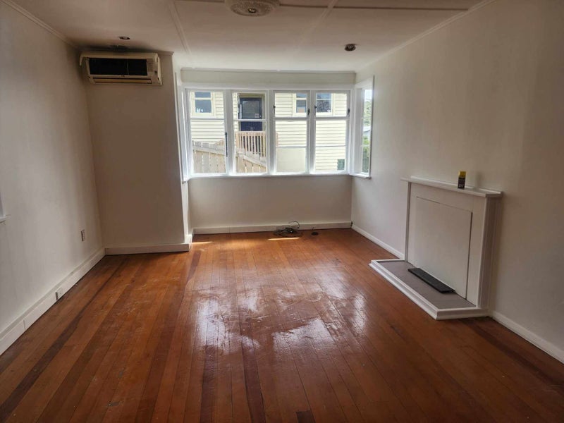 125 Champion Street, Cannons Creek, Porirua - Carousel 2