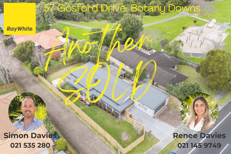 57 Gosford Drive, Botany Downs, Auckland - Carousel 1