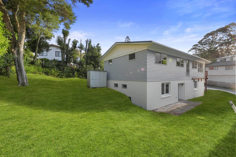 31 Mcclintock Road, Massey, Auckland - Carousel 1