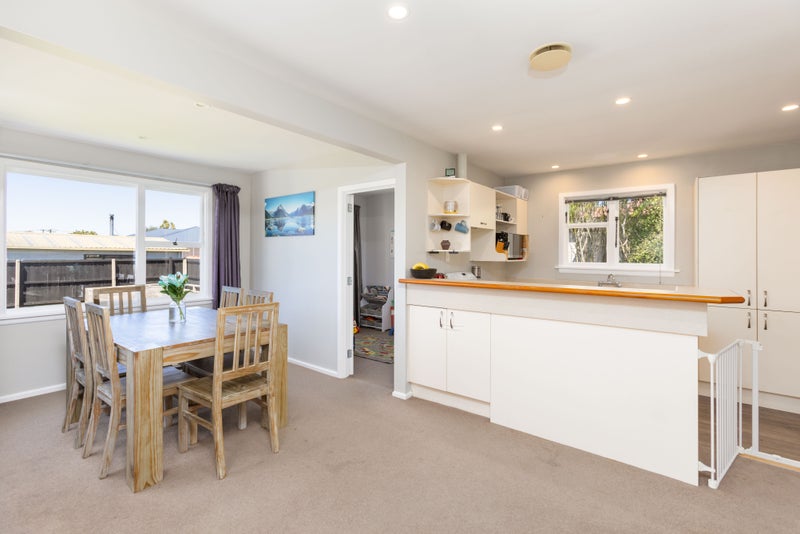 42 Emlyn Place, Avondale, Christchurch - Carousel 2