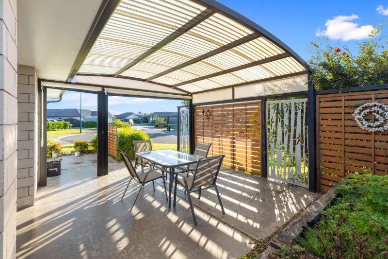 15 Oka Street, Papamoa Beach, Papamoa - Carousel 1