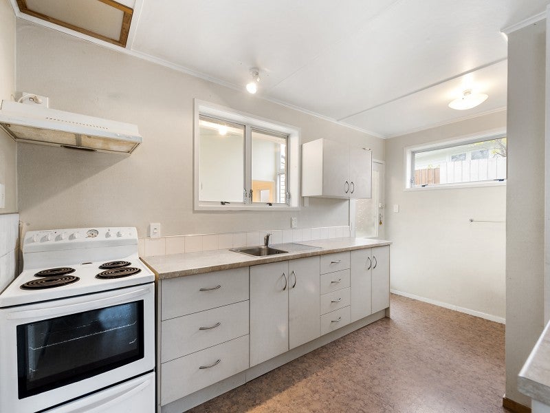 53 Urlich Avenue, Melville, Hamilton - Carousel 2