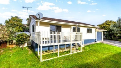 8 Katrina Place, Massey, Auckland - Carousel 1