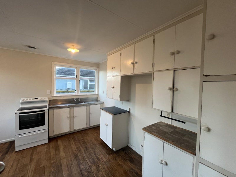 169 Paterson Street, Aramoho, Whanganui - Carousel 2
