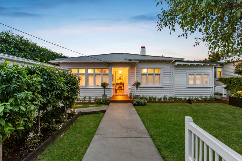 17 Rotomahana Terrace, Remuera, Auckland - Carousel 2