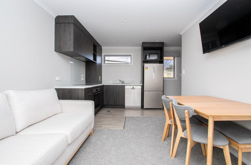 4/20 Jones Crescent, Melville, Hamilton - Carousel 2