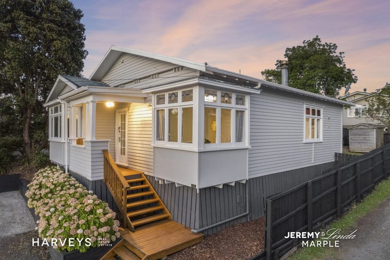 1/112A View Road, Sunnyvale, Waitakere - Carousel 2