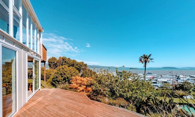 36 Rakeiora Grove, Korokoro, Lower Hutt - Carousel 14