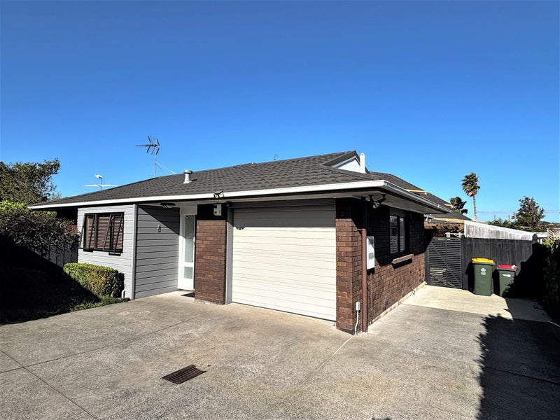2/79 Mirrabooka Avenue, Botany Downs, Auckland - Carousel 2