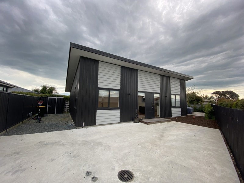 650 Tweed Street, Newfield, Invercargill - Carousel 1