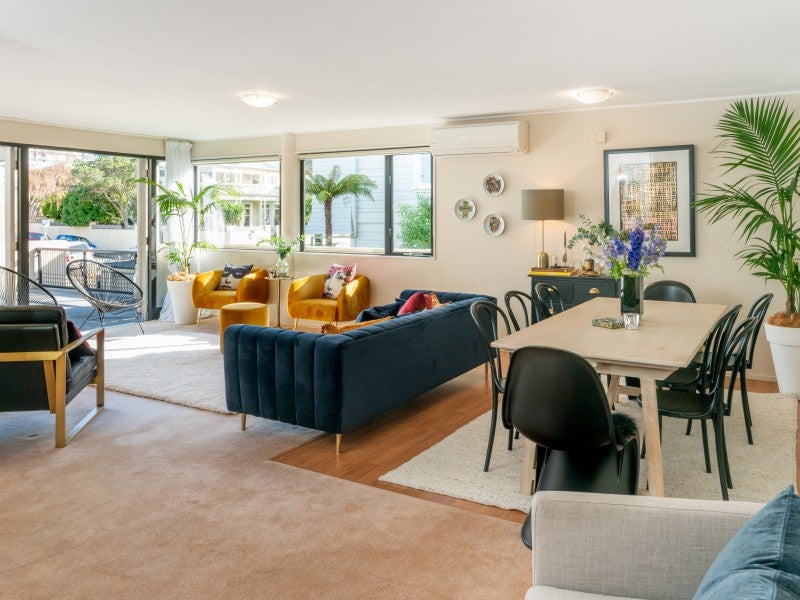 9/32 Hobson Street, Thorndon, Wellington - Carousel 1