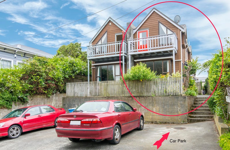 4/5 Scarborough Terrace, Mount Victoria, Wellington - Carousel 1