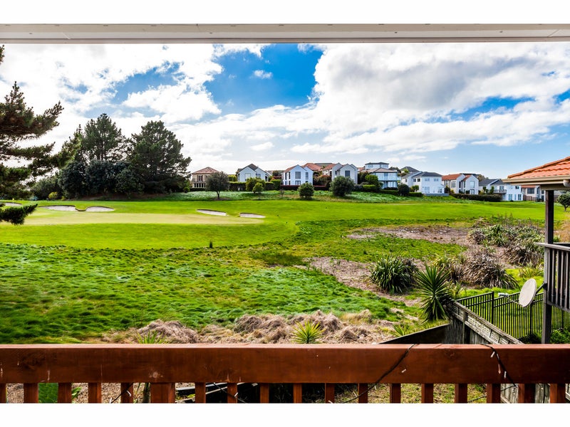 19 Midshipman Court, Gulf Harbour, Whangaparaoa - Carousel 2