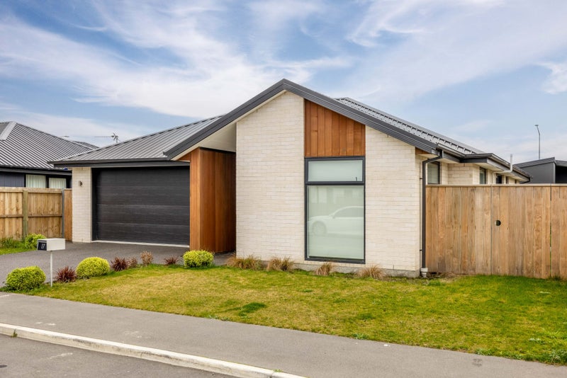 17 Sarah Nicholls Street, Belfast, Christchurch - Carousel 15