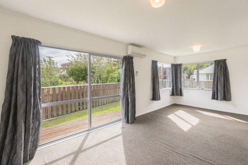 2/108 Hewer Crescent, Naenae, Lower Hutt - Carousel 9