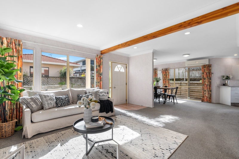 30 Racecourse Way, Gate Pa, Tauranga - Carousel 2