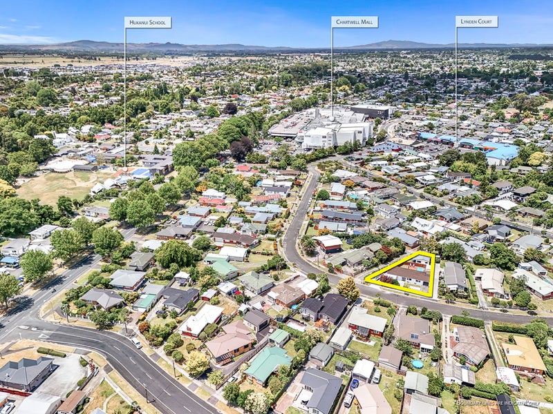 12 De Vere Crescent, Chartwell, Hamilton - Carousel 19